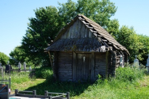 100
